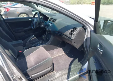 2003 Honda Accord 2.4 Lx z USA, uszkodzony, nr VIN 1HGCM563X3A098325